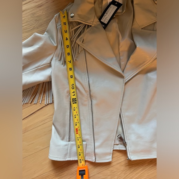 Nasty Gal. Faux leather off white/beige moto jacket with fringe. NWT. - Picture 5 of 8